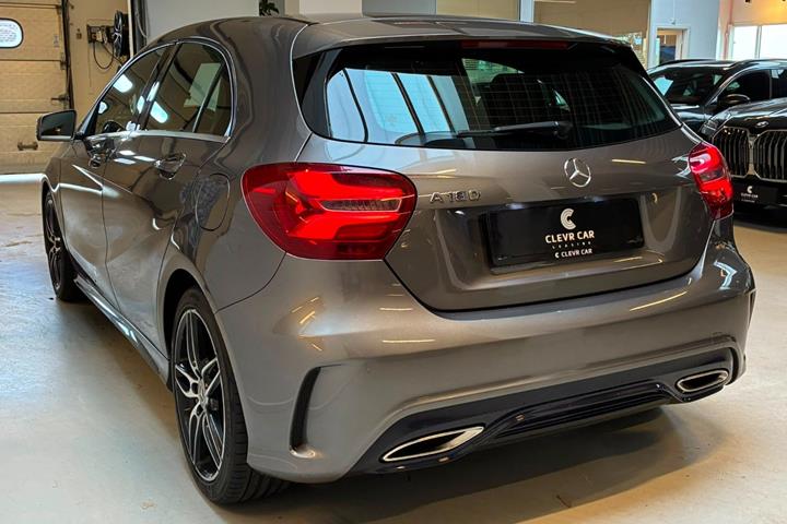 Sølv Mercedes A180 fra 2017