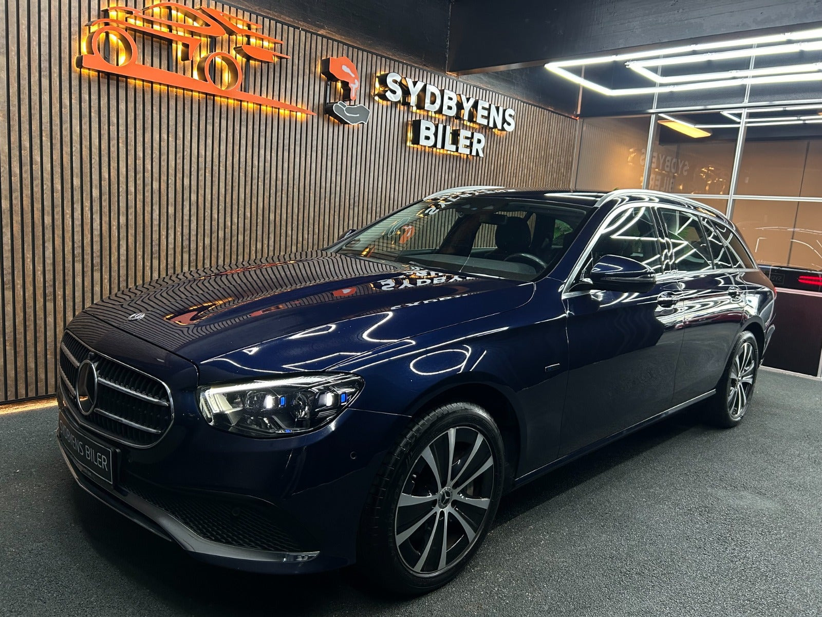 Mercedes E300 de 2,0 Business stc. aut.