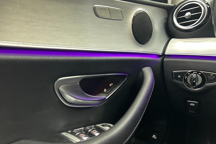 undefined Mercedes E300 de fra 2021