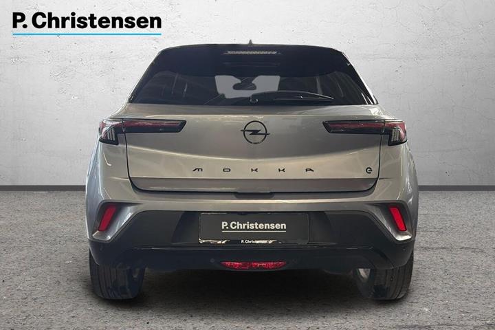Grå Opel Mokka-e fra 2024
