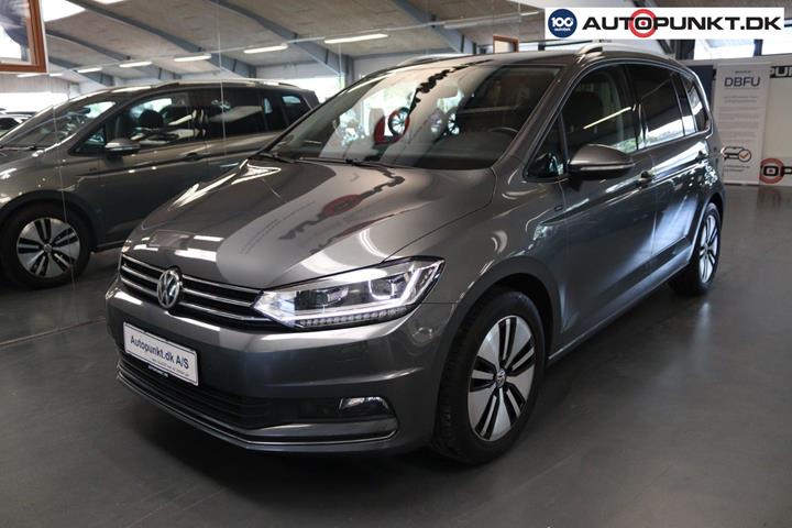 Grå VW Touran fra 2019