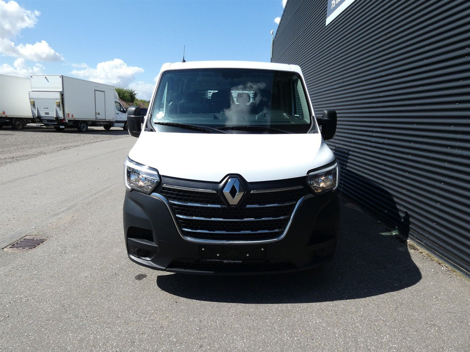 Hvid Renault Master IV T35 fra 2024