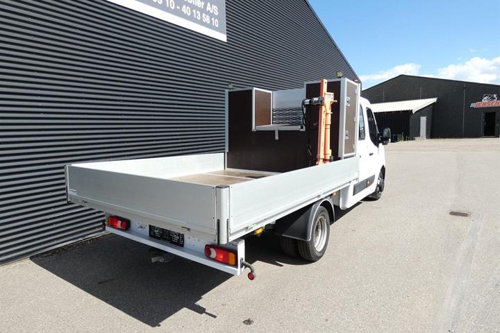 Hvid Renault Master IV T35 fra 2024