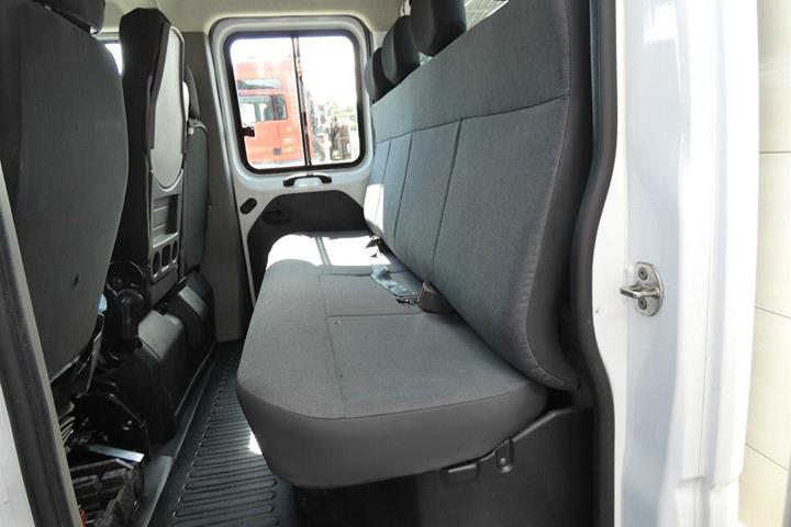 Hvid Renault Master IV T35 fra 2024