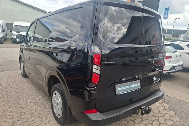 Sort Ford Transit Custom 320 L1 fra 2025