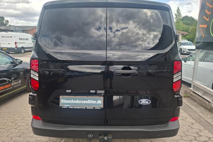 Sort Ford Transit Custom 320 L1 fra 2025