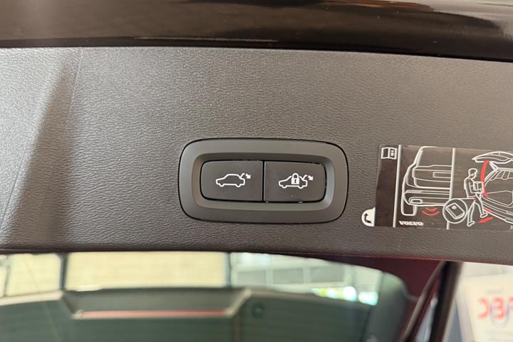 undefined Volvo XC40 fra 2021
