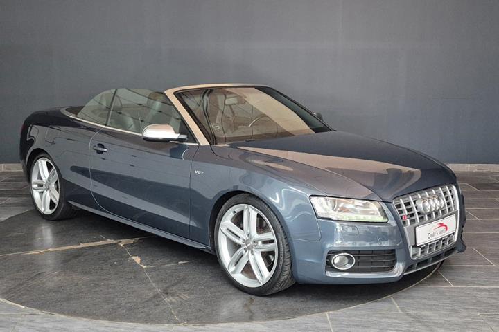 undefined Audi S5 fra 2009