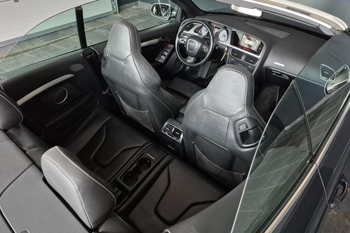 undefined Audi S5 fra 2009