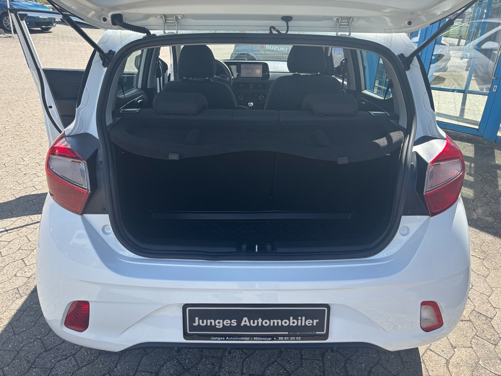 Hvid Hyundai i10 fra 2021