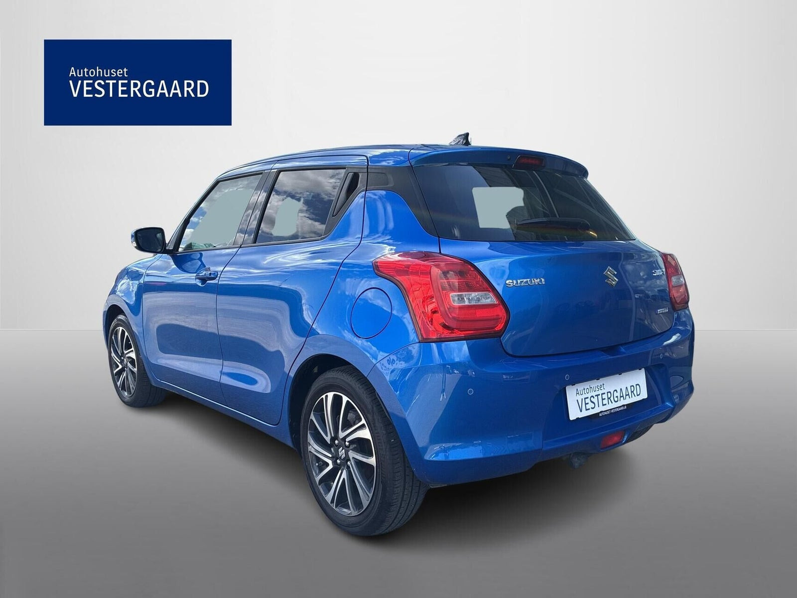 Blå Suzuki Swift fra 2024