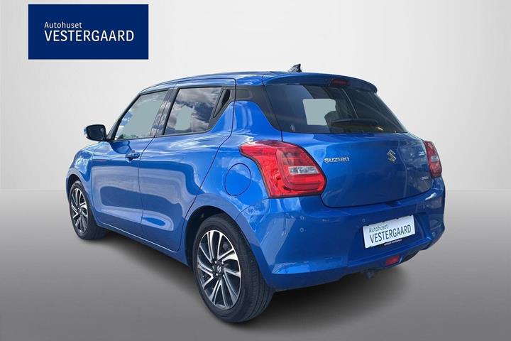 Blå Suzuki Swift fra 2024