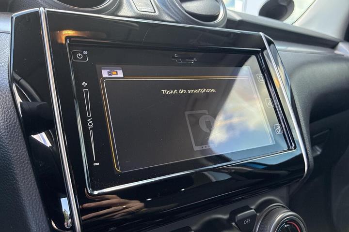 Blå Suzuki Swift fra 2024