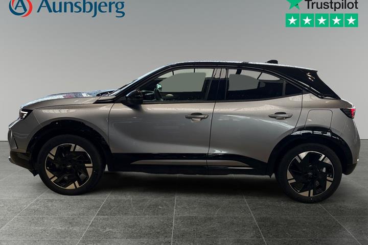 Grå Opel Mokka-e fra 2025