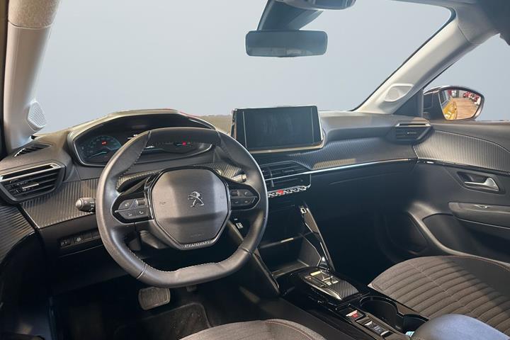 Gul Peugeot e-208 fra 2022