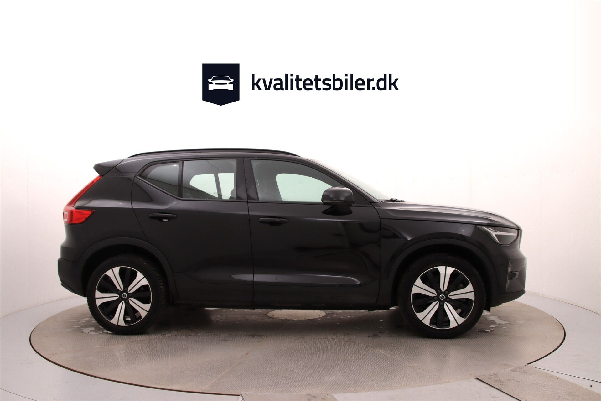 Sort Volvo XC40 fra 2023