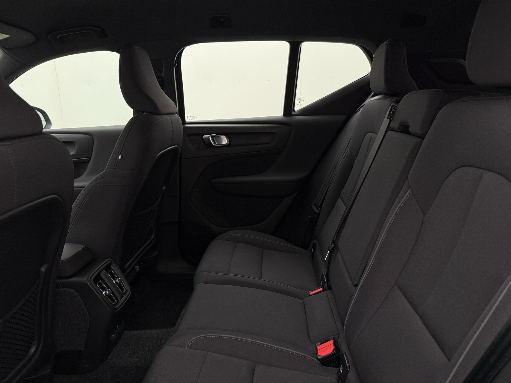 Sort Volvo XC40 fra 2023