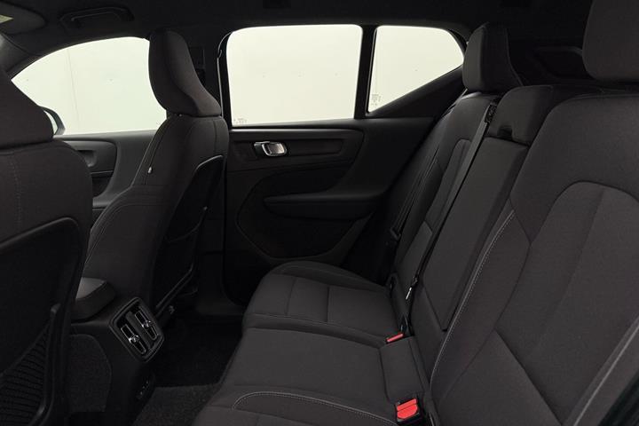 Sort Volvo XC40 fra 2023