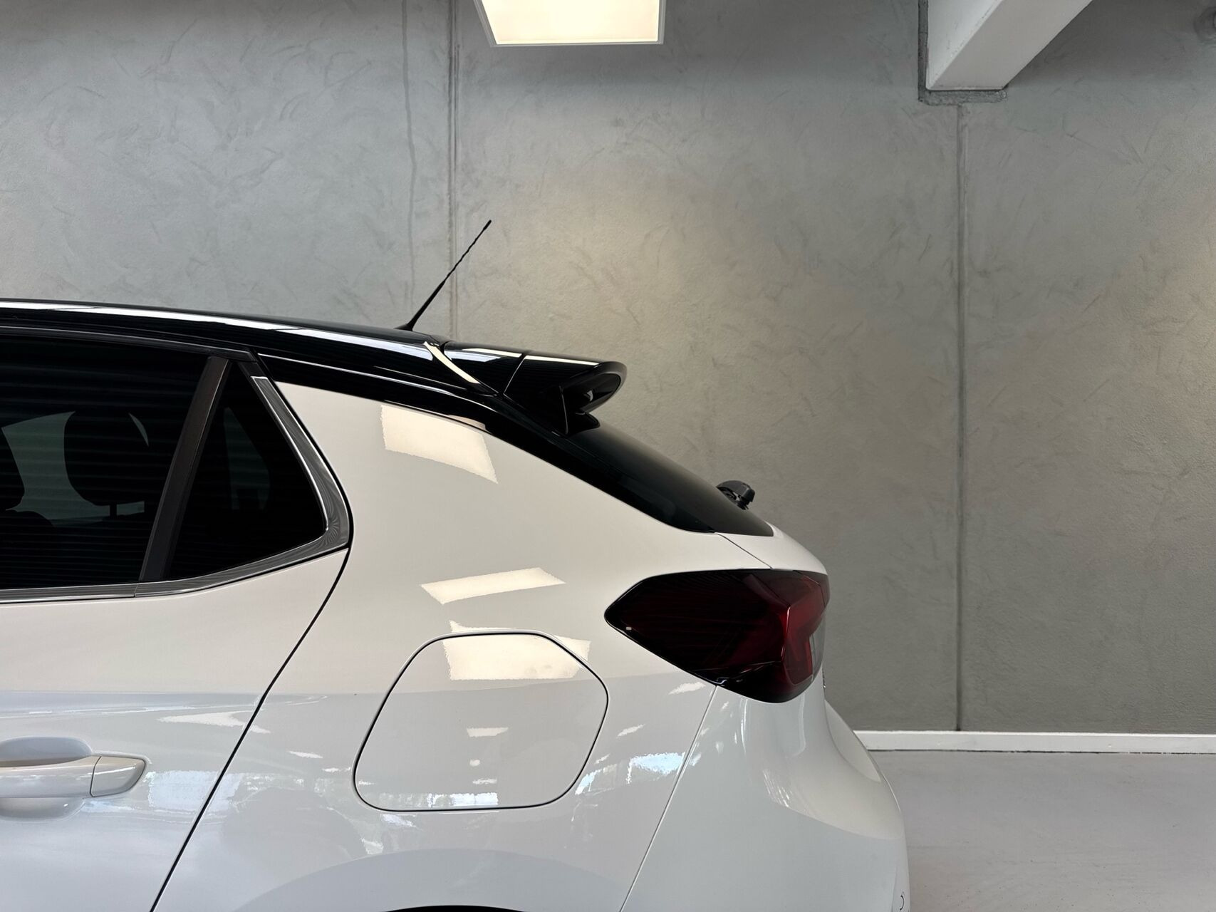 Hvid Opel Corsa fra 2020