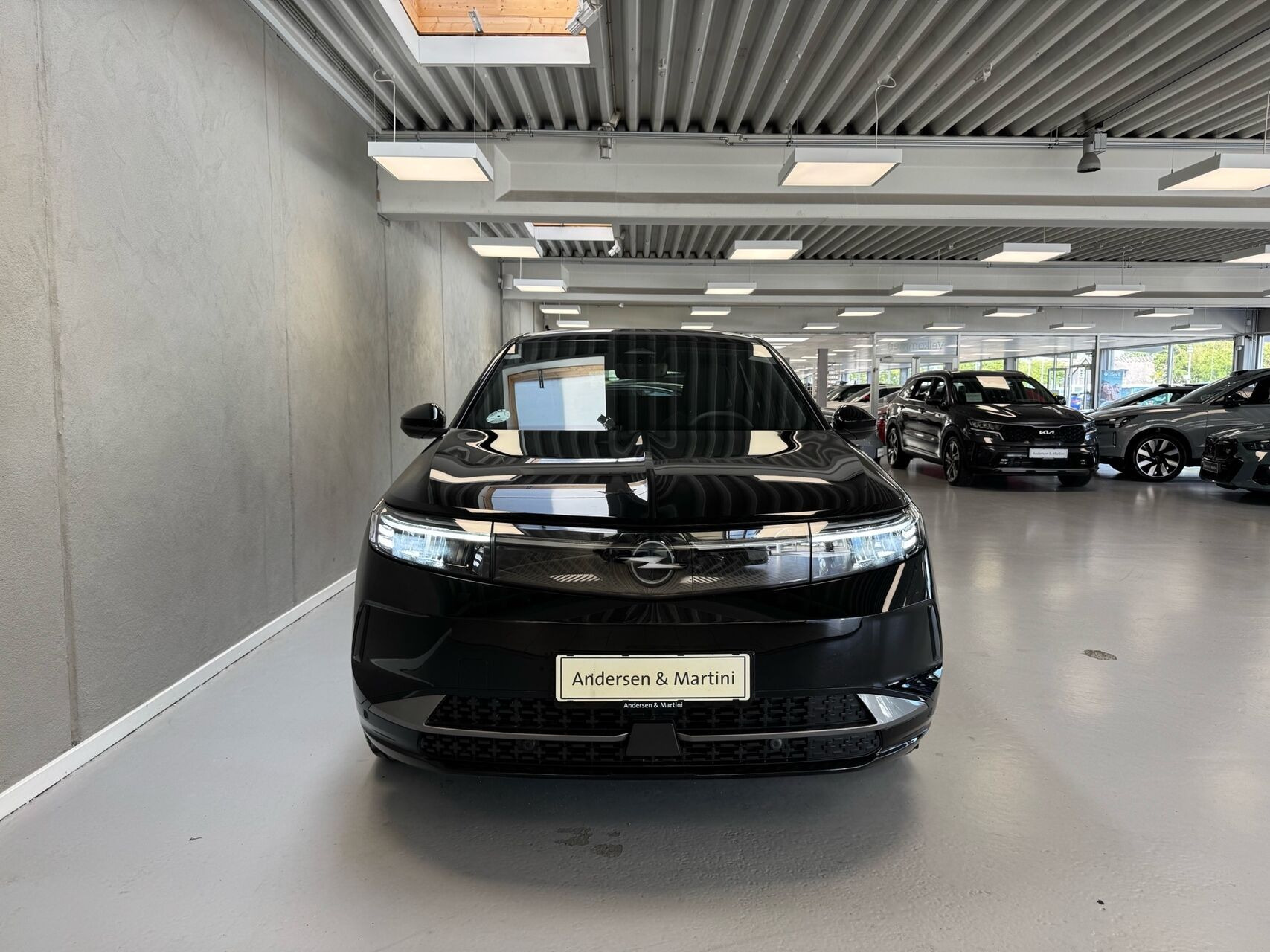 Sort Opel Grandland fra 2024