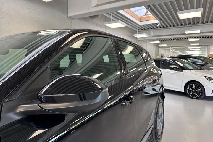 Sort Opel Grandland fra 2024