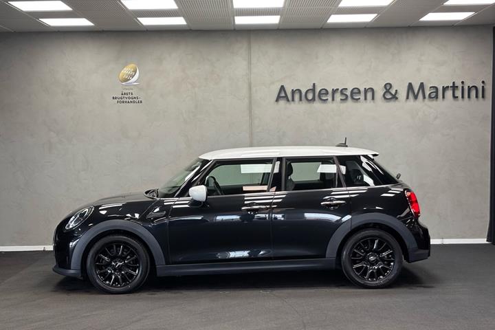 Hvid Mini Cooper fra 2023