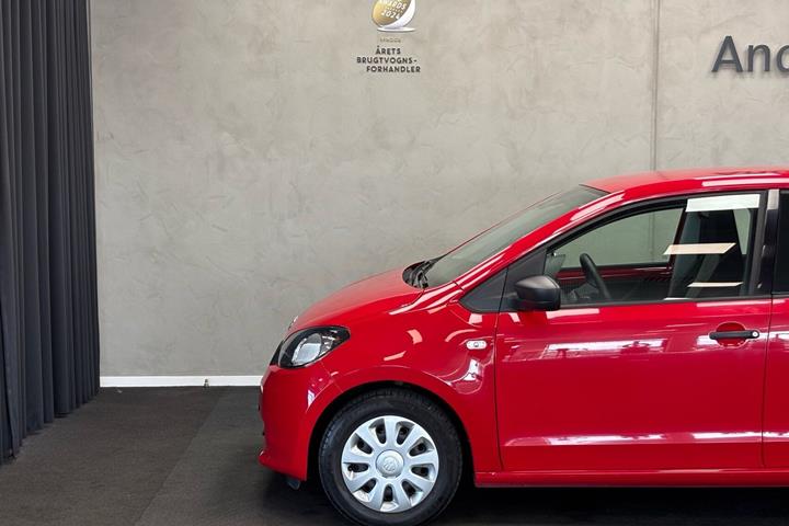 Rød Skoda Citigo fra 2013