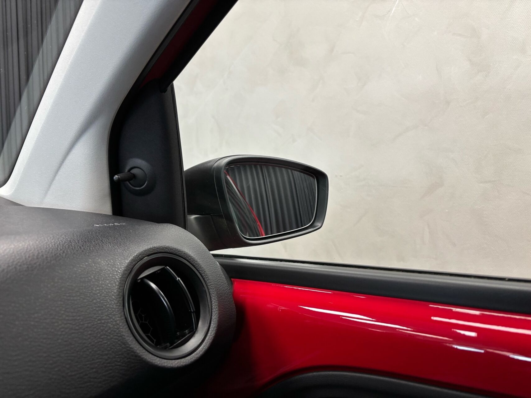 Rød Skoda Citigo fra 2013