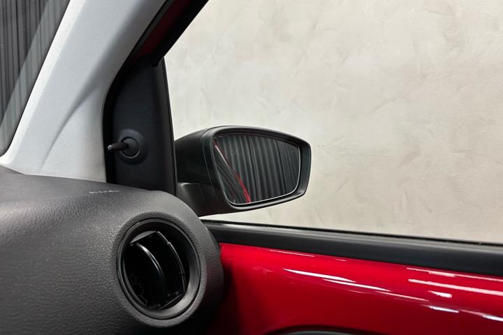 Rød Skoda Citigo fra 2013