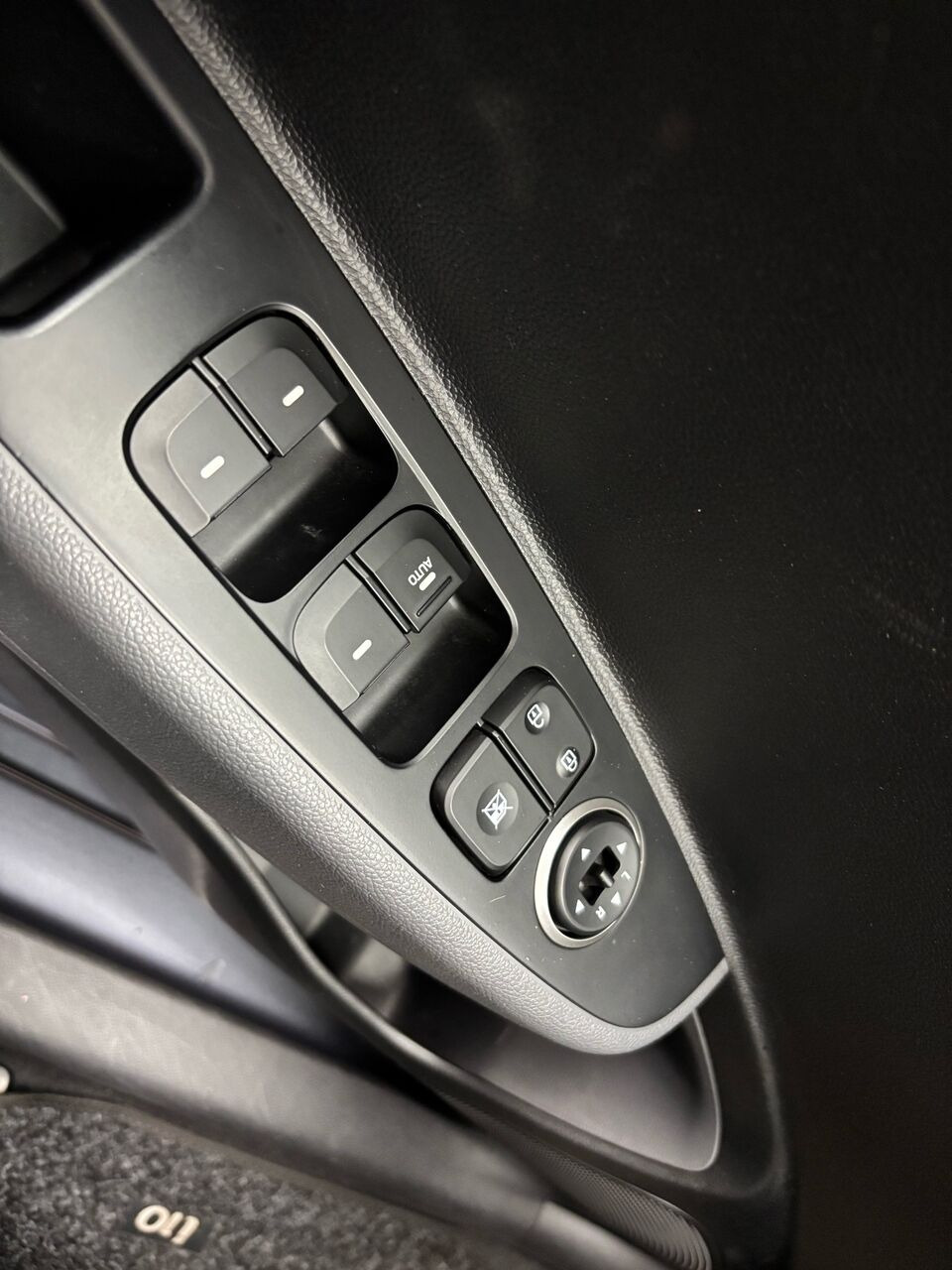 Grå Hyundai i10 fra 2018
