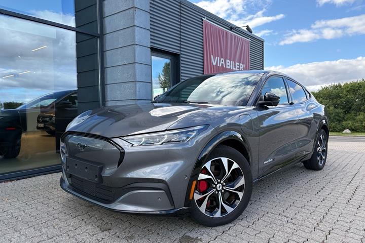 Grå Ford Mustang Mach-E fra 2023