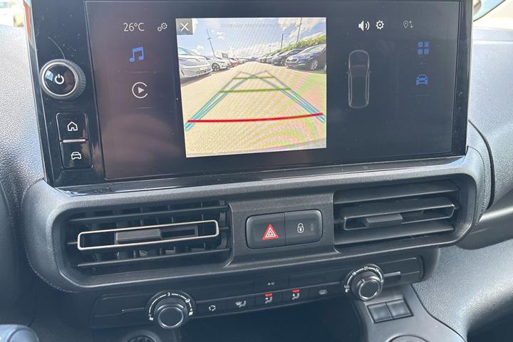 Hvid Toyota ProAce City fra 2025