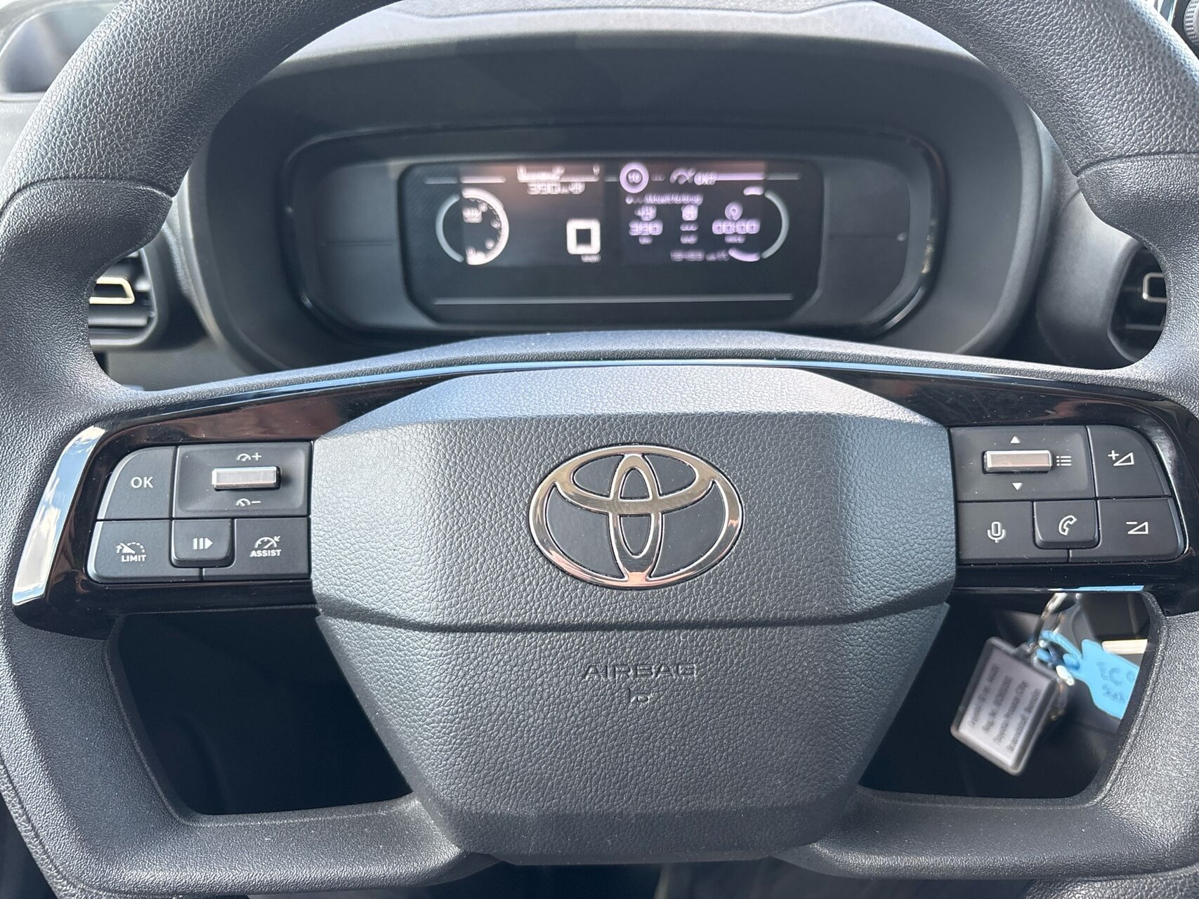 Hvid Toyota ProAce City fra 2025