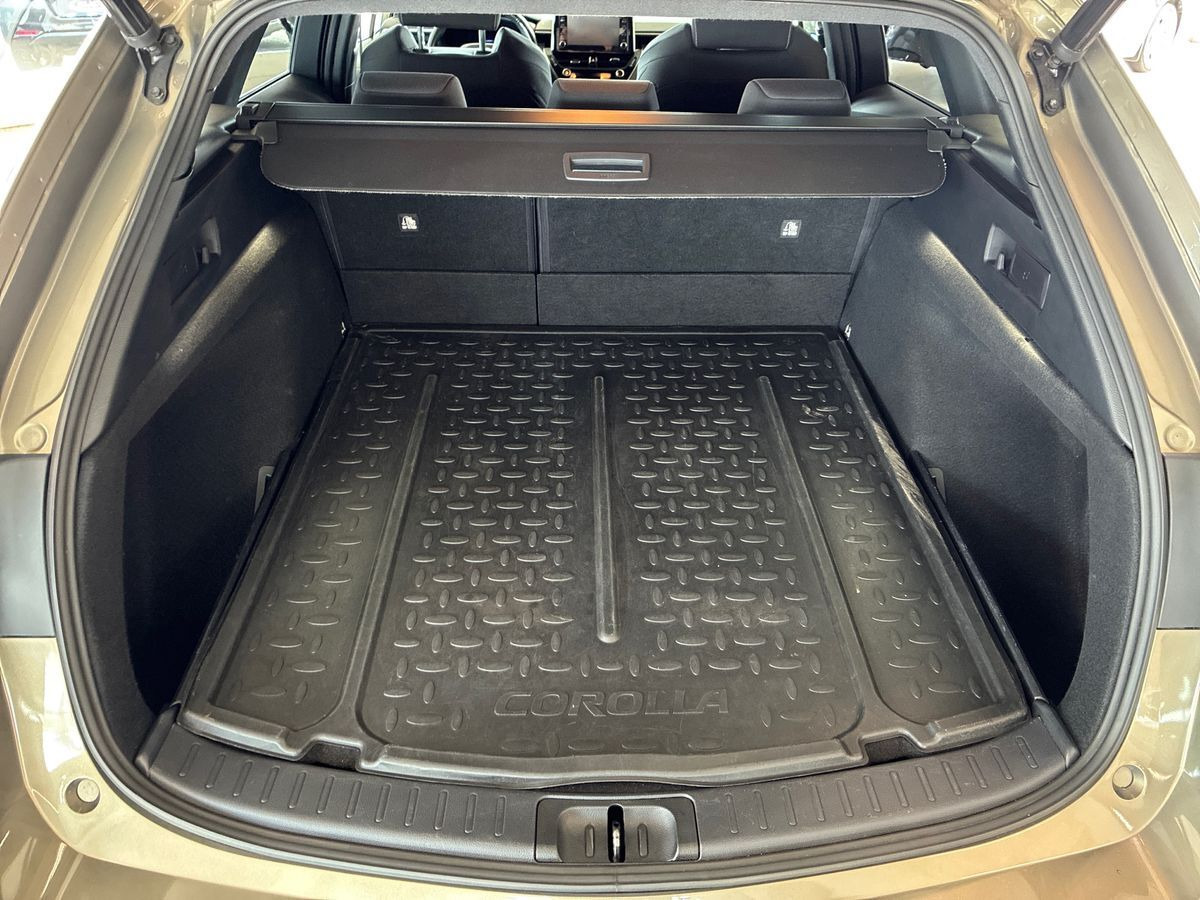 Bronze Toyota Corolla fra 2021