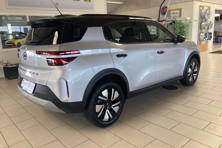 Sølv Opel Frontera fra 2025
