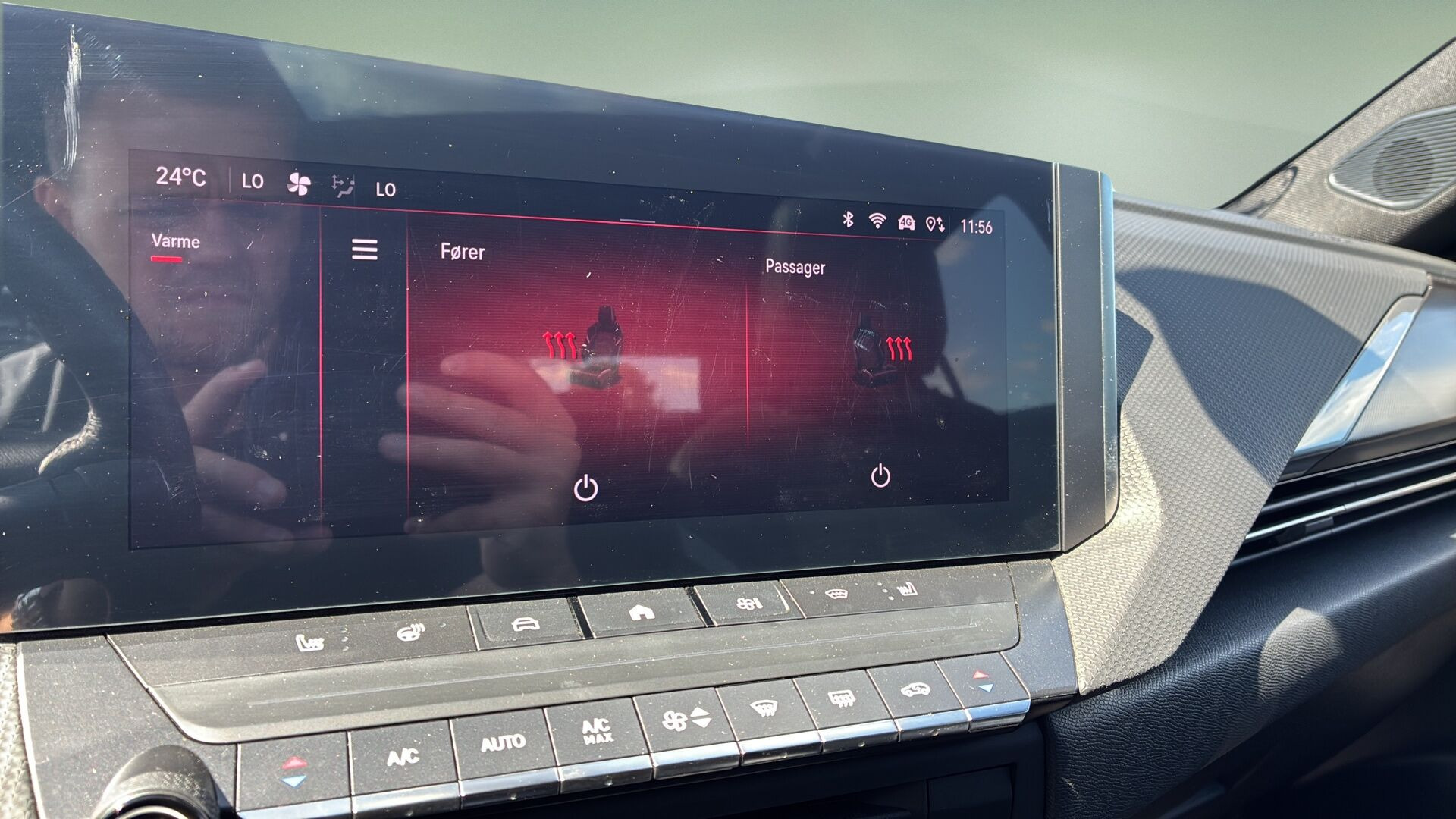 Hvid Opel Astra-e fra 2023