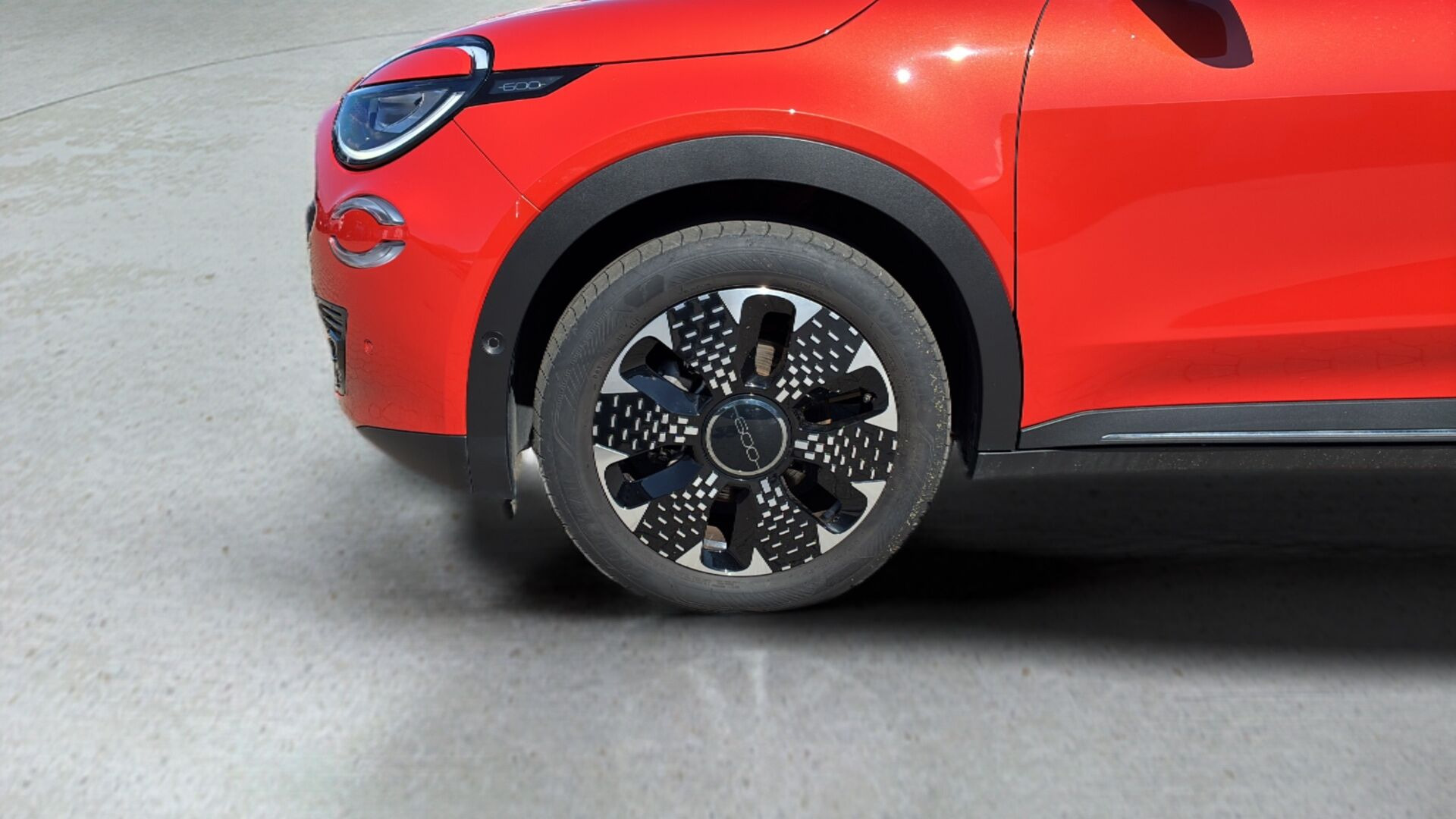 Orange Fiat 600e fra 2023