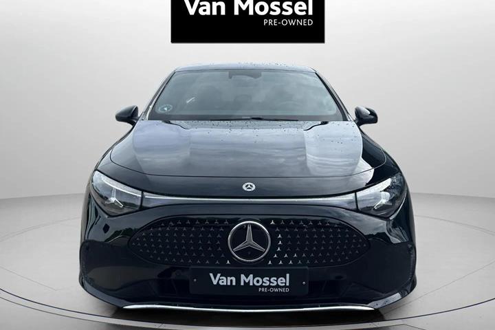 Sort Mercedes CLA250+ fra 2025