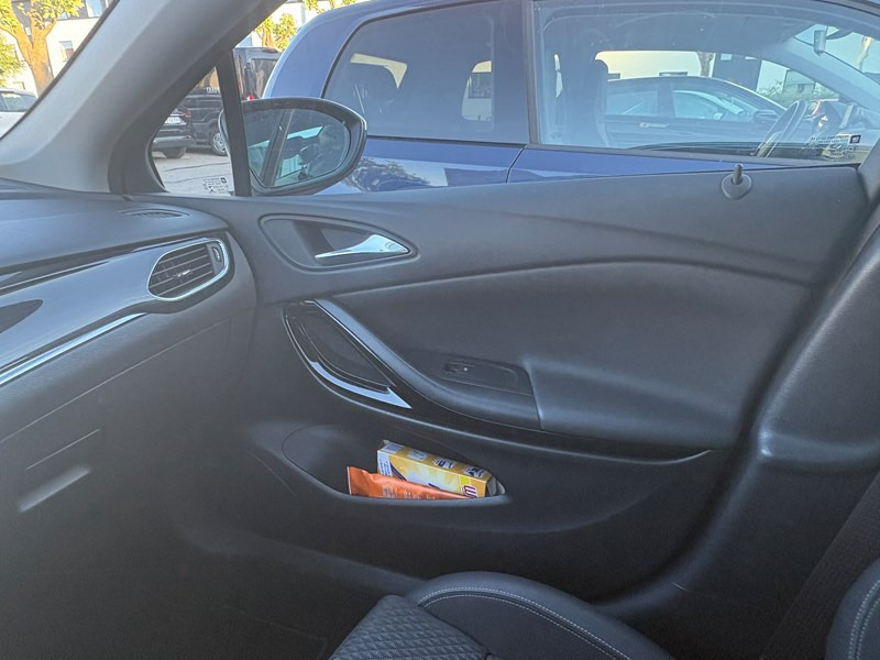 undefined Opel Astra fra 2018