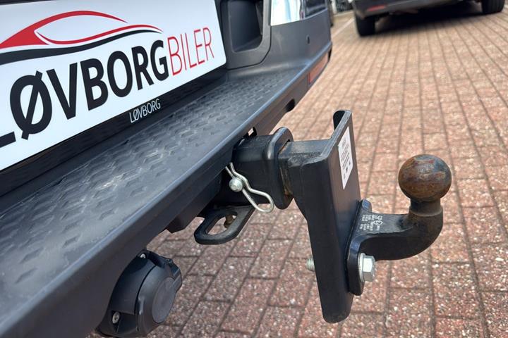 Grå VW Amarok fra 2025