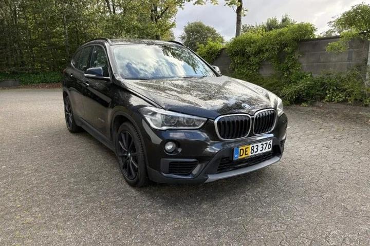 Sort BMW X1 fra 2016