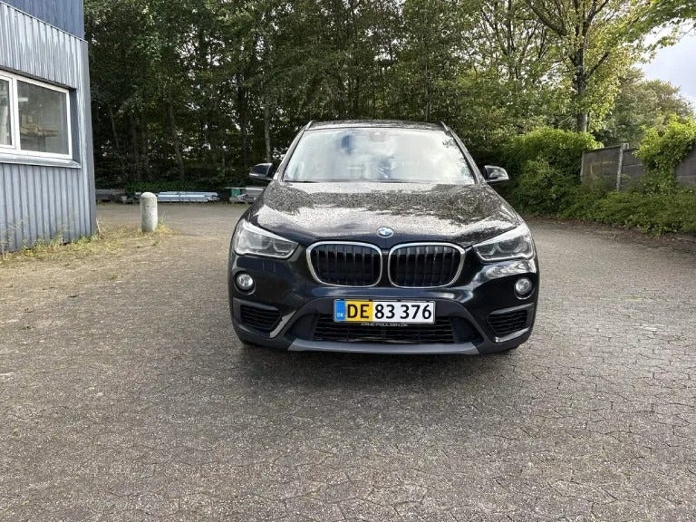 Sort BMW X1 fra 2016