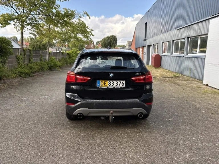 Sort BMW X1 fra 2016