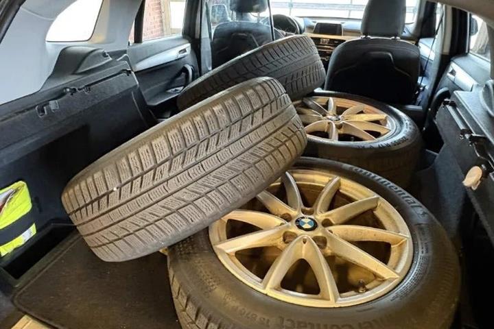 Sort BMW X1 fra 2016
