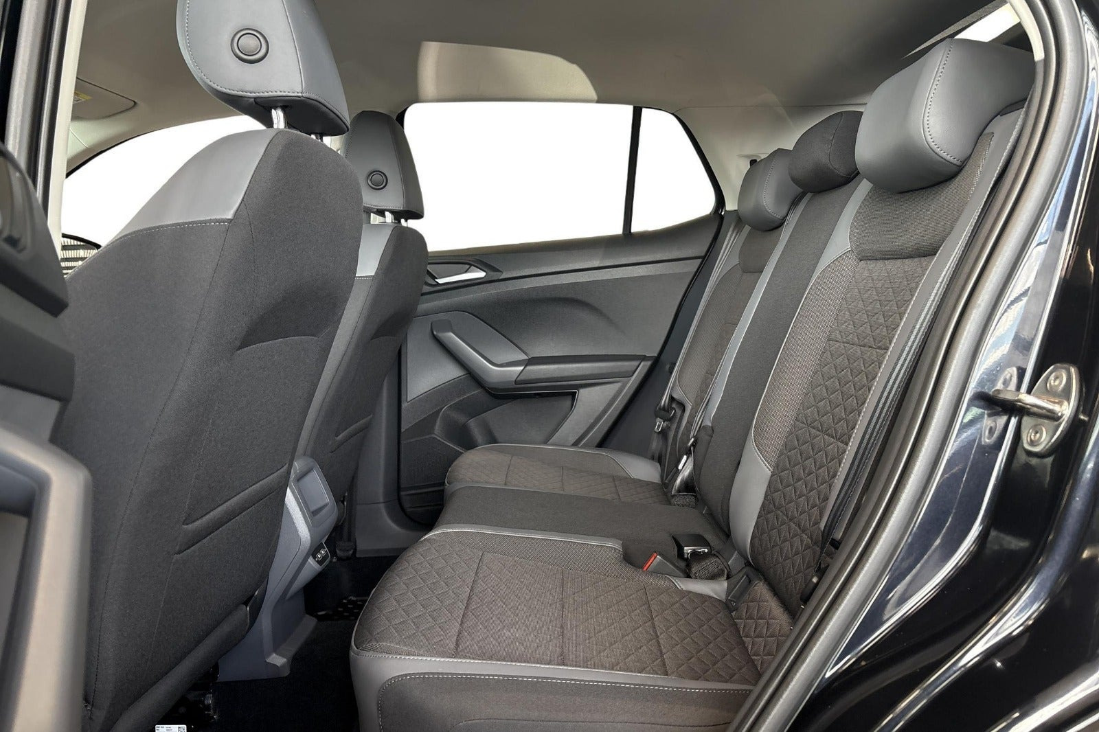 Sort VW T-Cross fra 2020