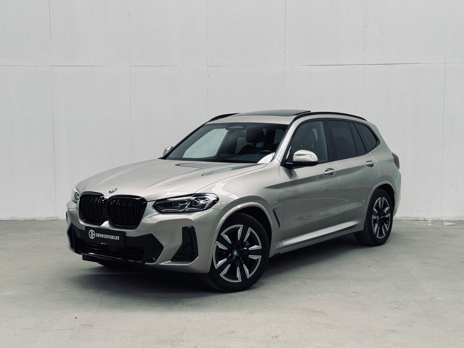 BMW iX3 Charged M-Sport