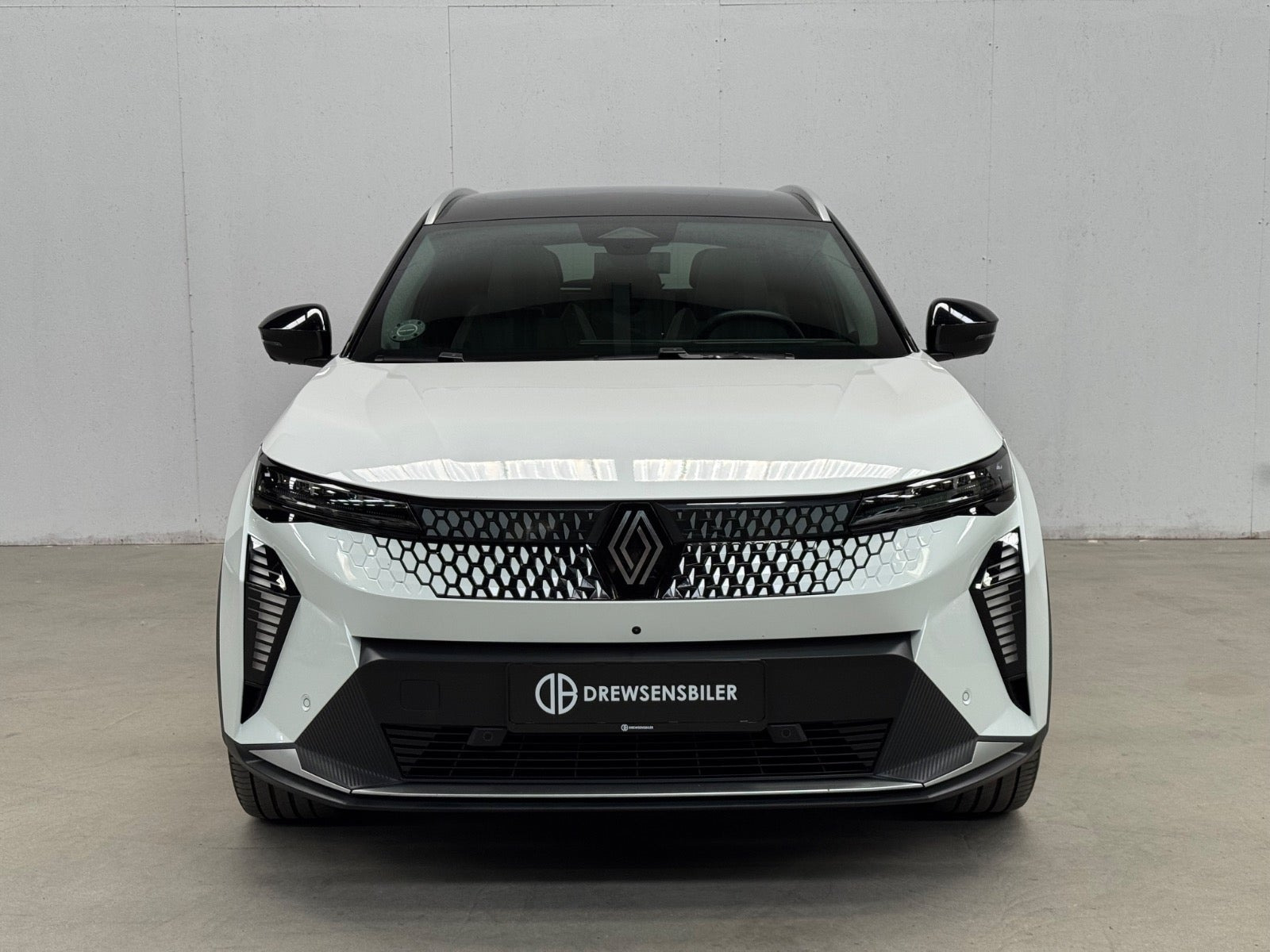 Hvid Renault Scenic E-Tech fra 2024