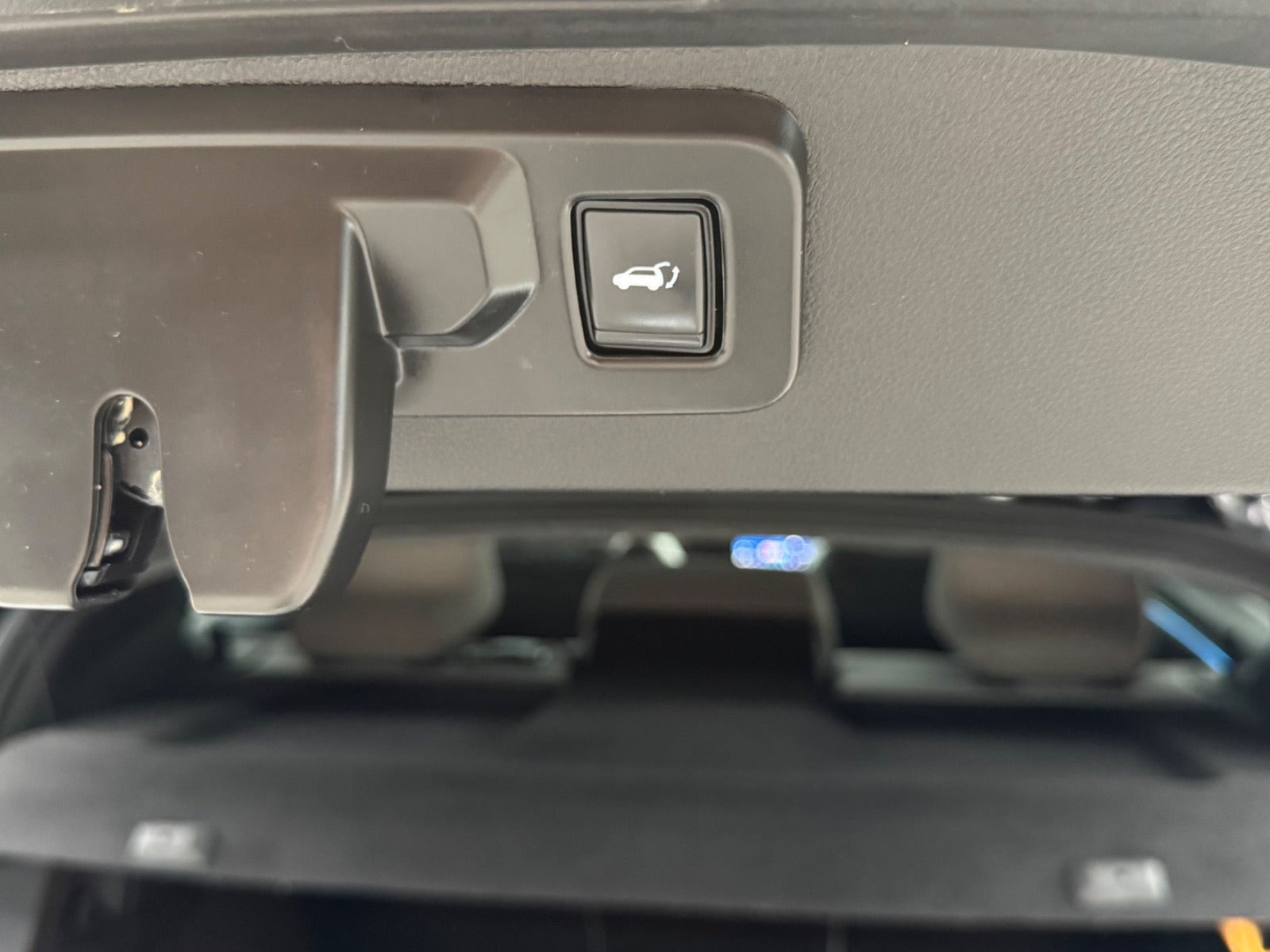 Hvid Renault Scenic E-Tech fra 2024