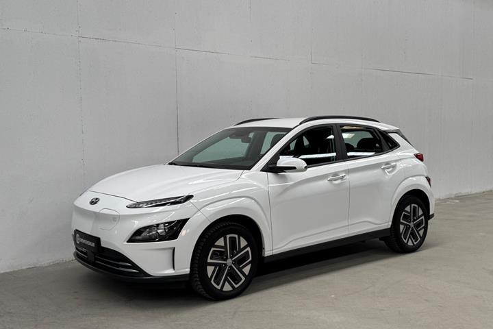 Hvid Hyundai Kona fra 2022
