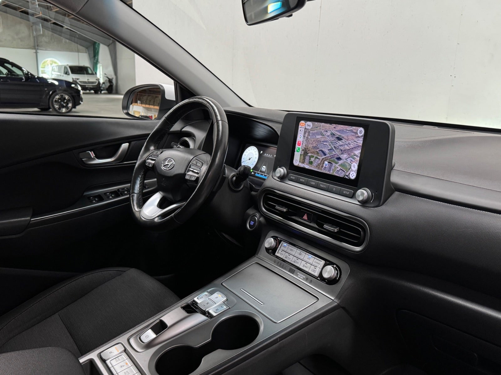 Hvid Hyundai Kona fra 2022